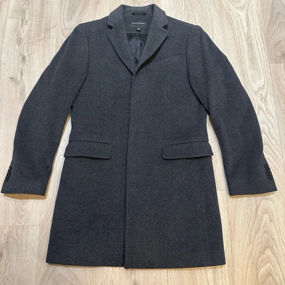 Banana‎ Republic Mens Small Overcoat 97% Cashmere Gray Topcoat Quiet Luxury EUC